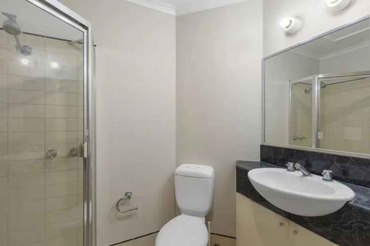 2 Bedroom Apartment 206m2 Melbourne