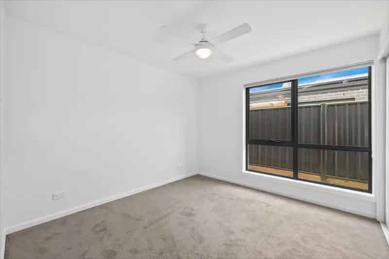 Lease 3 Bedroom Home in Taylor ACT with Low Maintenance Backyard