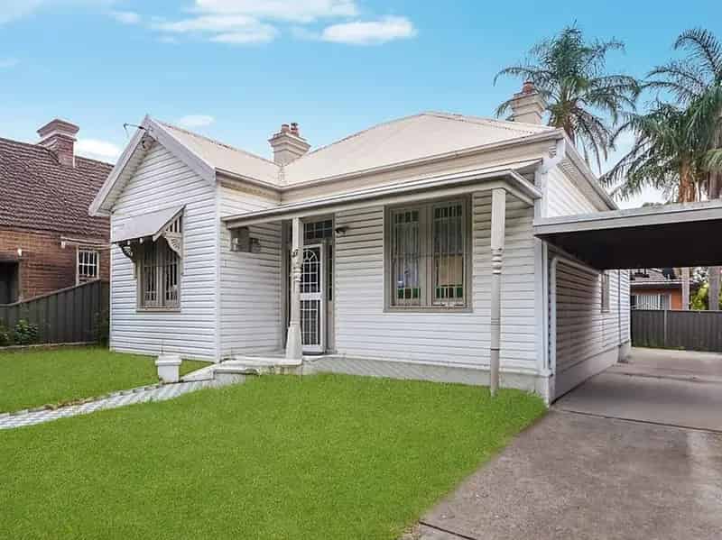 3 Bedroom Family Home with potential to renovate - Located in the heart of Campsie