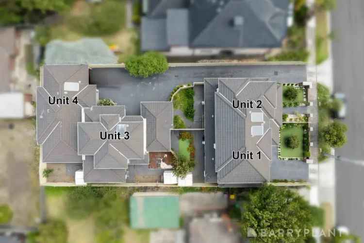 Four Unit Complex Investment Opportunity Near Glenroy