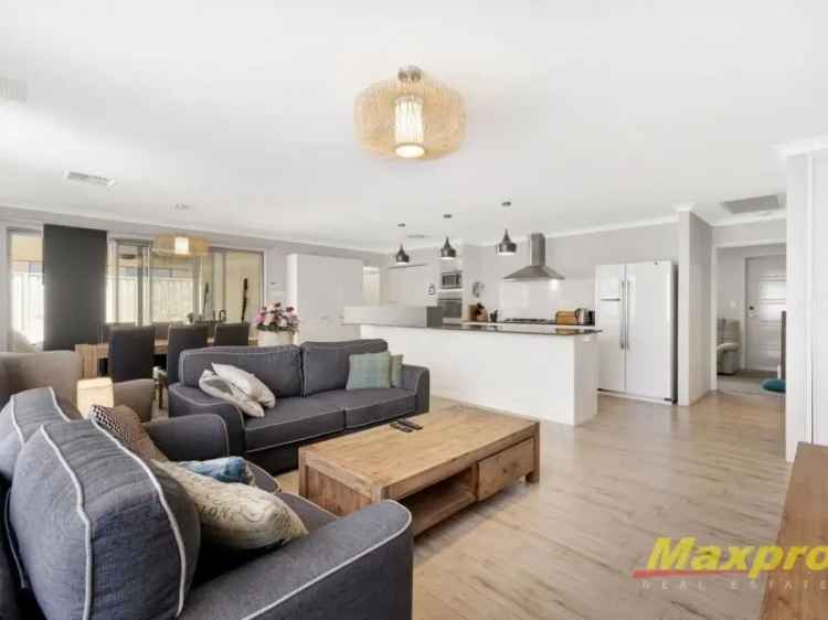 House For Sale in City of Canning, Western Australia