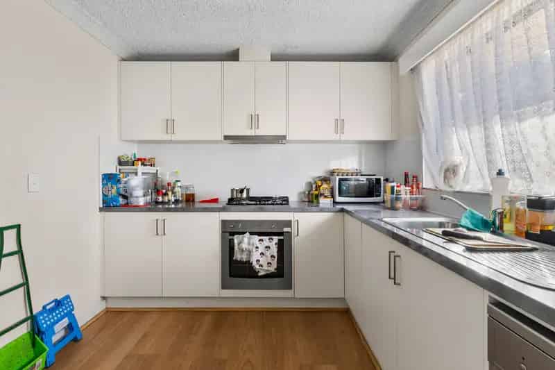 Block of 4 Units - An Investors Dream!