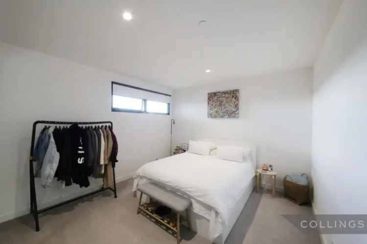 140m² Furnished Studio Apartment in Carlton Melbourne