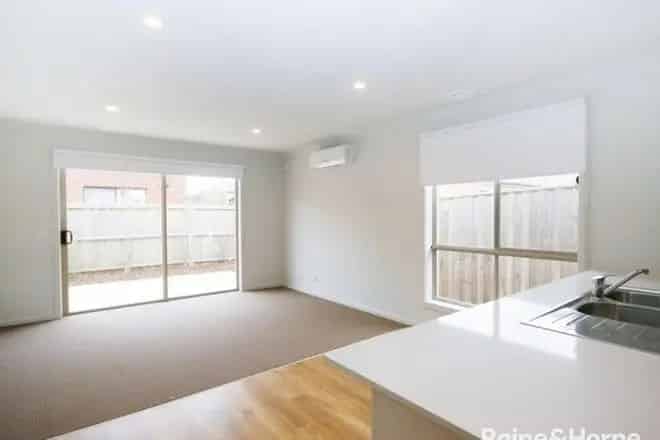 House For Rent , 4, Living Crescent, Melbourne, Victoria