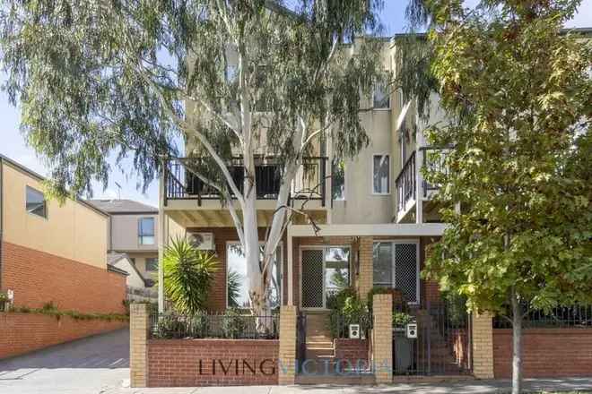 House For Sale , 22, Blair Street, Melbourne, Victoria