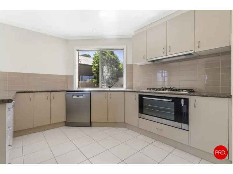 Spacious 4 Bedroom Family Home Near Bendigo City Centre