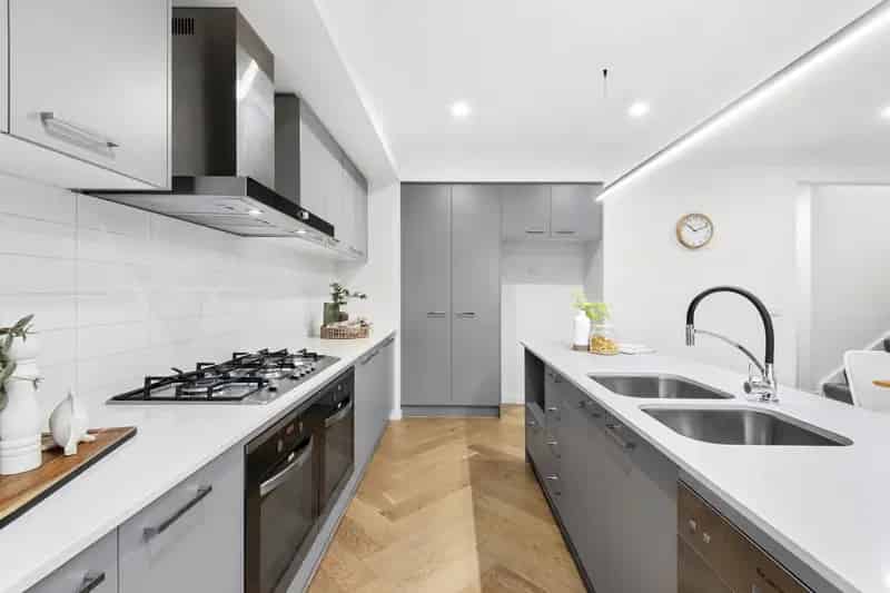 Modern style & size within Highton.