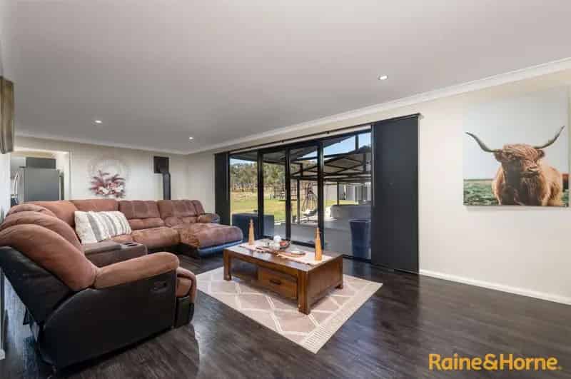 Buy Rural Property in Glen Innes with 5 Bedrooms and Modern Features