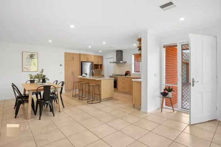 House For Rent in District of Woden Valley, Australian Capital Territory