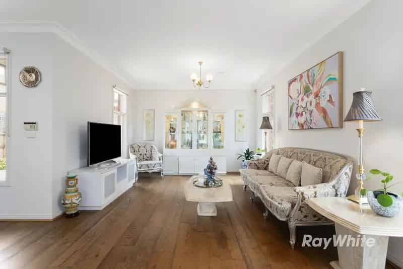 Hidden Gem in Malvern East - Private & Secure