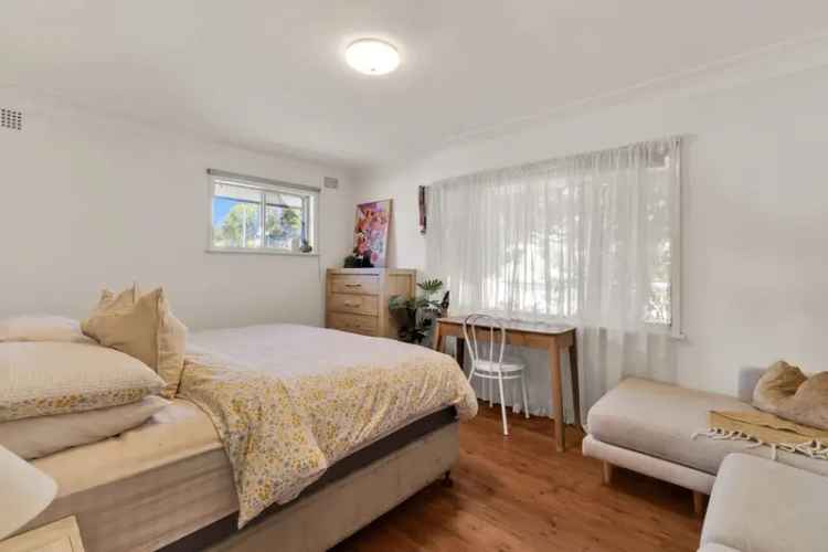 House For Rent in Gosford, New South Wales