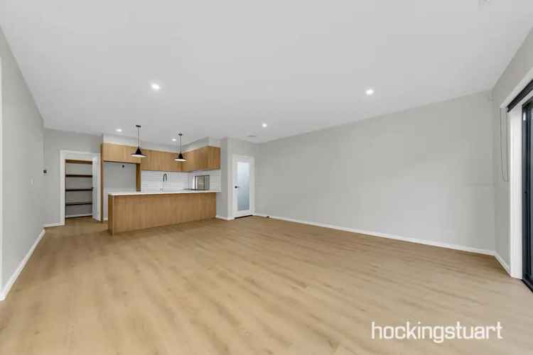 House For Sale in Melbourne, Victoria