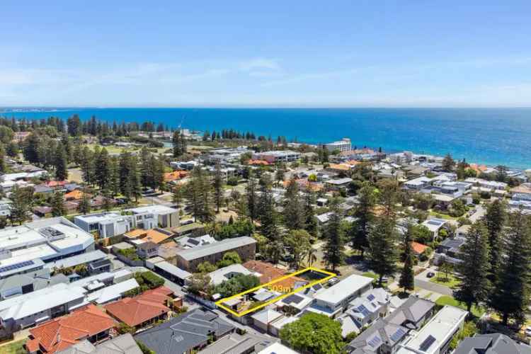 Buy Cottage in Cottesloe Beach with Garden and Outdoor Alfresco