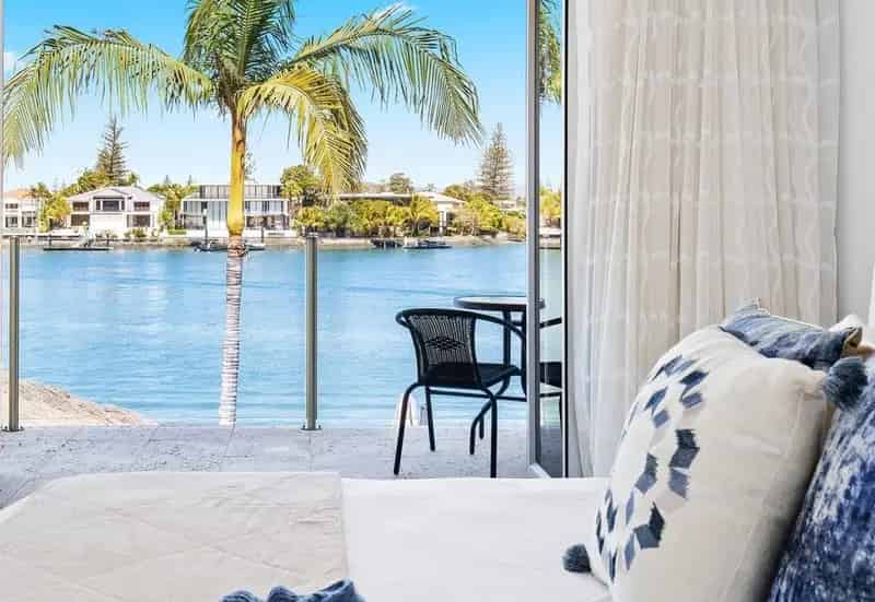 Main River - 4 Bedroom / Unfurnished