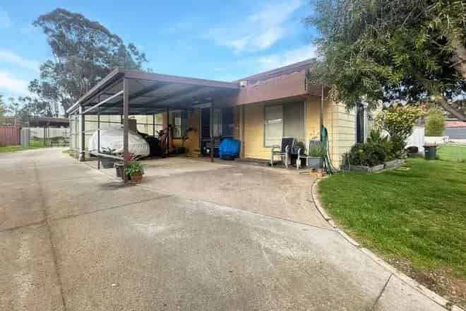 Apartment For Sale , Maryborough, Victoria