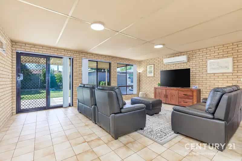 7 Shamrock Way, Huntingdale WA 6110 - House For Sale