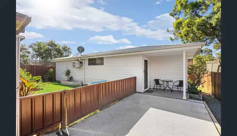 1 room house of 151 m² in Sydney