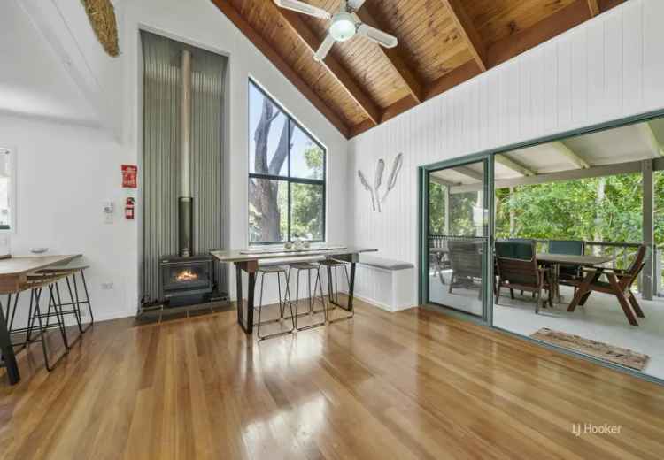 House For Sale in Somerset Regional, Queensland