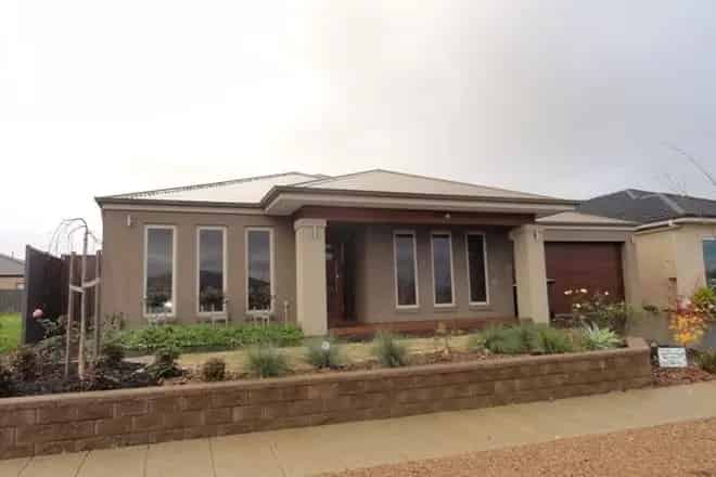 House For Rent , 54, Poplar Boulevard, Melbourne, Victoria