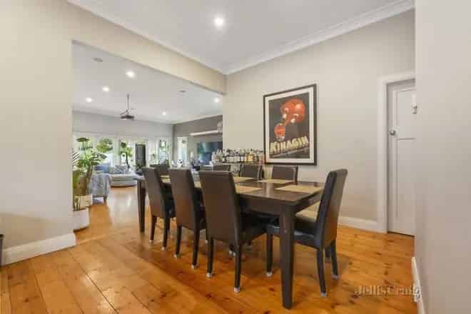 House For Rent , 147, Warrigal Road, Melbourne, Victoria