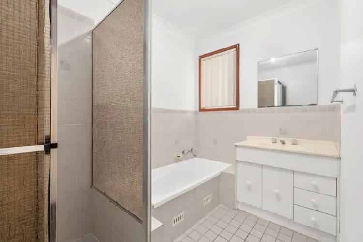 Real Estate For Lease - 139 Alkira Avenue - Cessnock , NSW