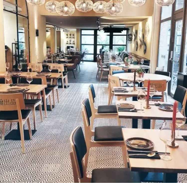 Prime Location Restaurant with excellent fitout in Claremont