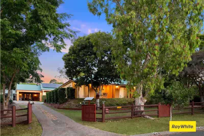 Exceptional Dual-Dwelling Property in Daisy Hill - A Dream Investment Opportunity!