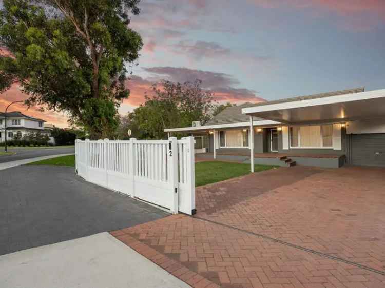 House For Sale in City of Melville, Western Australia