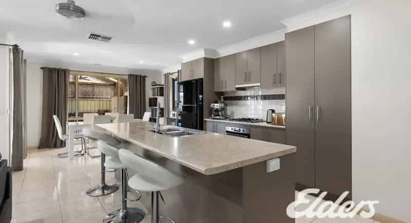 House For Sale , 15, Leah Drive, Yarrawonga, Victoria