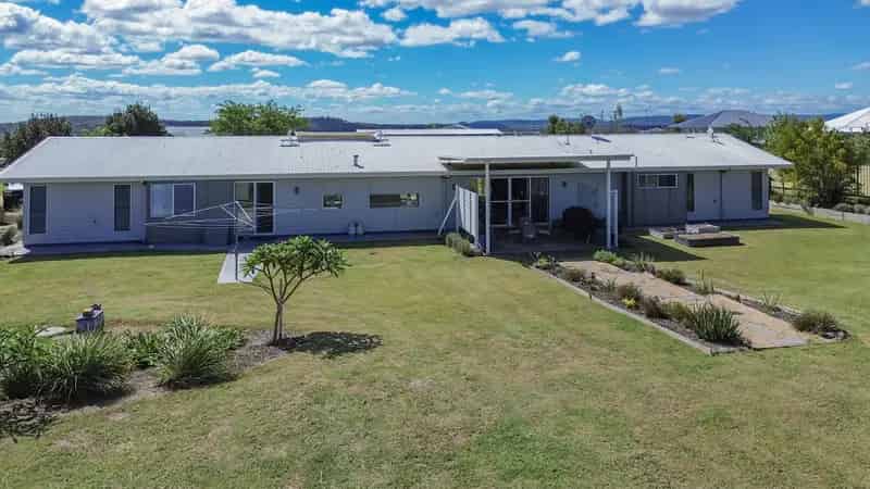 Spacious Family Home on a Private 5,388m² Block