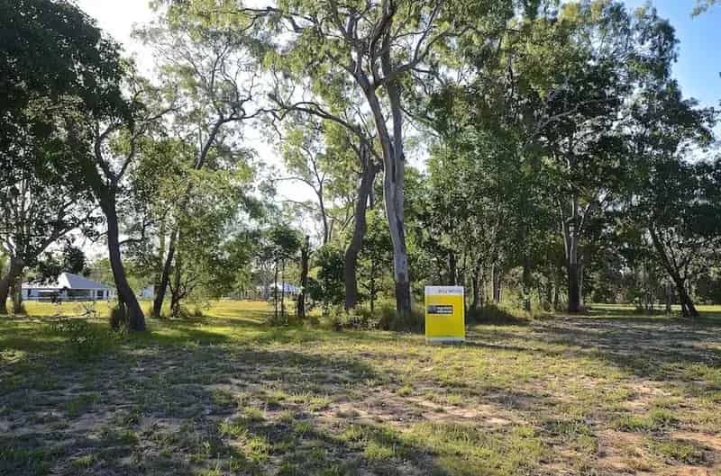4040m2 Block Less than a kilometre from the beach!!