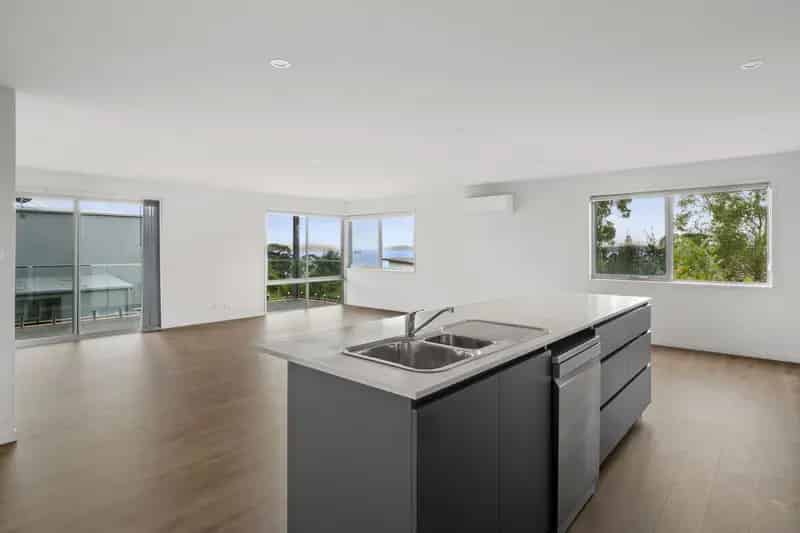 Real Estate For Lease - 2/11 Powell Road - Blackmans Bay , TAS