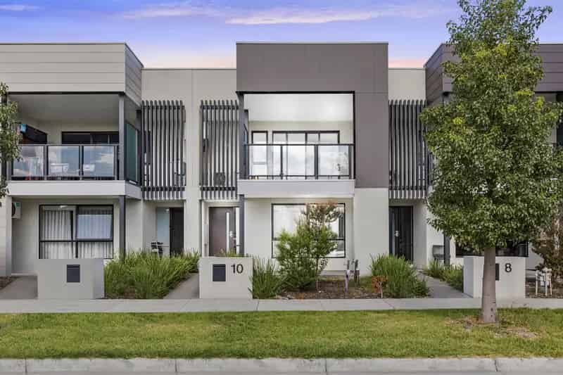 Low-Maintenance Perfection with Park Views