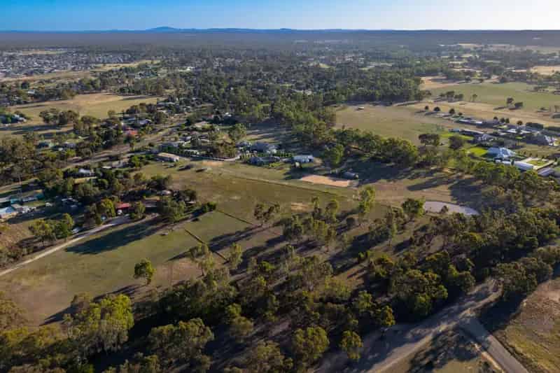 Buy land in Huntly with scenic surroundings and ample space