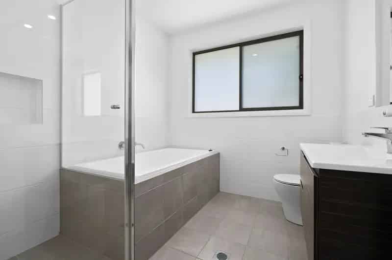 Lease 4 Bedroom Home with Modern Features in North Rothbury