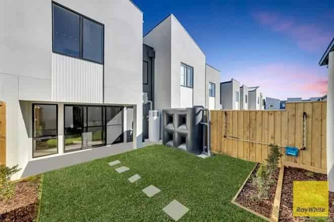 House For Rent , 20, Saltmarsh Crescent, Melbourne, Victoria