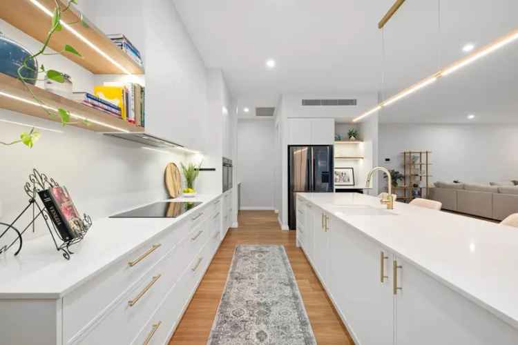 Designer Family Retreat with Poolside Entertaining and Private Guest House