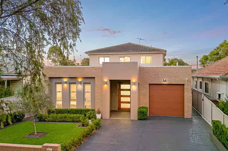 The Hidden Jewel of Auburn - Elegance, Privacy & Parkside Living