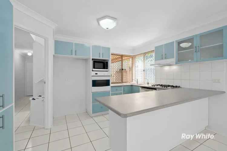 5 Bedroom Family Home in Woodcroft