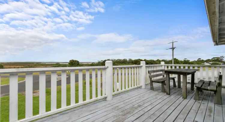 SOLID HOUSE WATER VIEWS 2 TITLES McLoughlins Beach