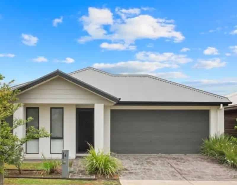 Lease Modern Home in Gledswood Hills with Park Views and Luxury Features