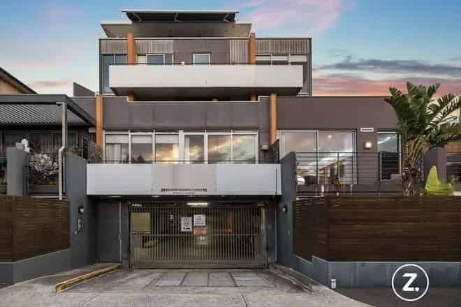 Apartment For Sale , 52, Little George Street, Melbourne, Victoria