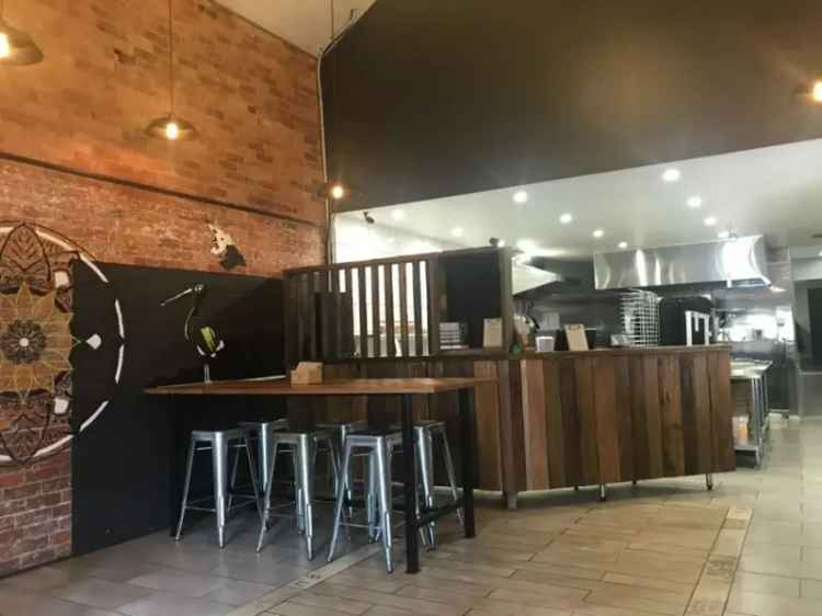 Bairnsdale's Best Pizza - 4 night only, short hours UNDER CONTRACT UNDER OFFER