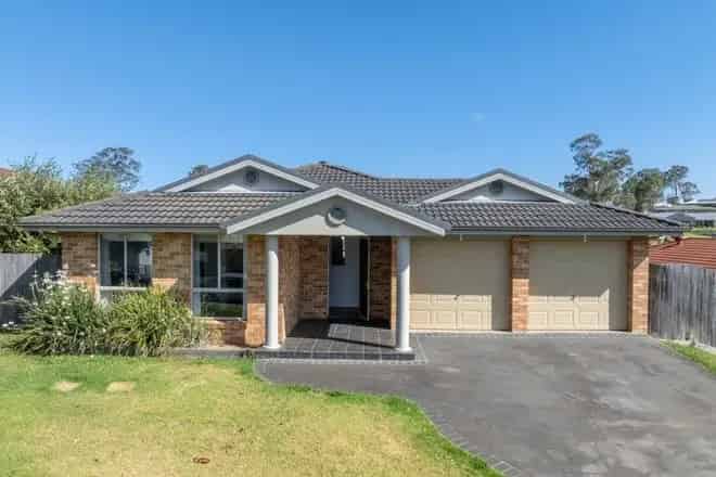House For Sale , 20, Howard Avenue, Bega, New South Wales