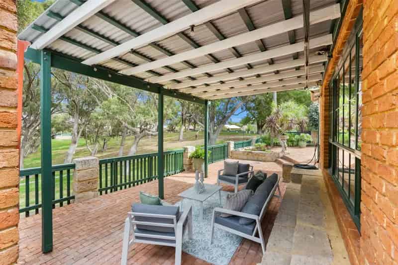UNDER OFFER BY SANGITA FORREST 0424 088 058