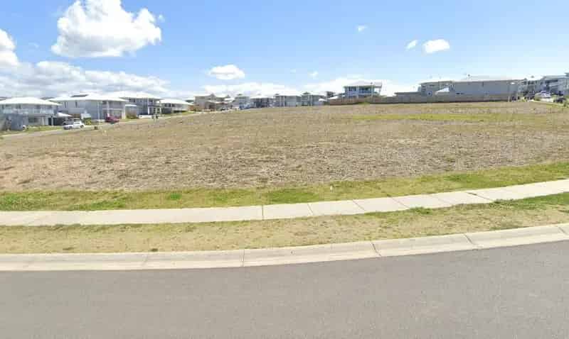 PRIME BEACHFRONT OPPORTUNITY