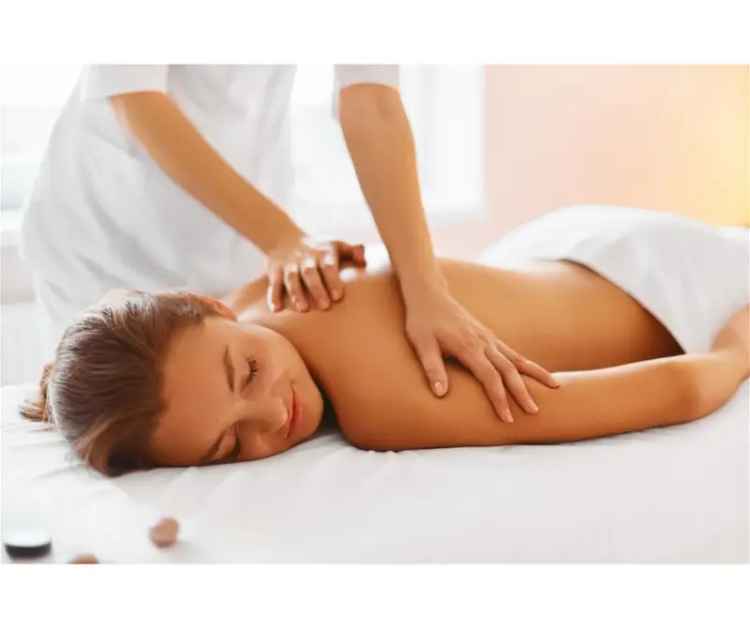 buy day spa business in Melbourne with high turnover and low rent