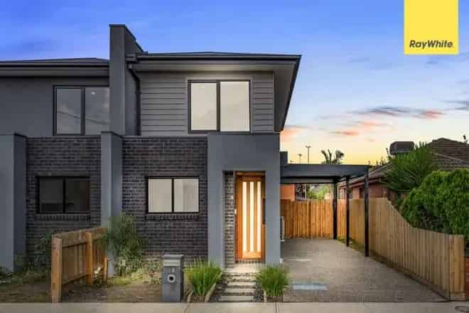 House For Sale , 1B, Mangan Court, Melbourne, Victoria