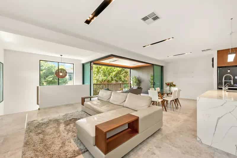 Luxurious and eco-friendly townhouse