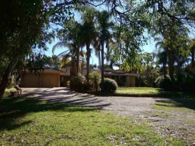 House For Sale in City of Swan, Western Australia